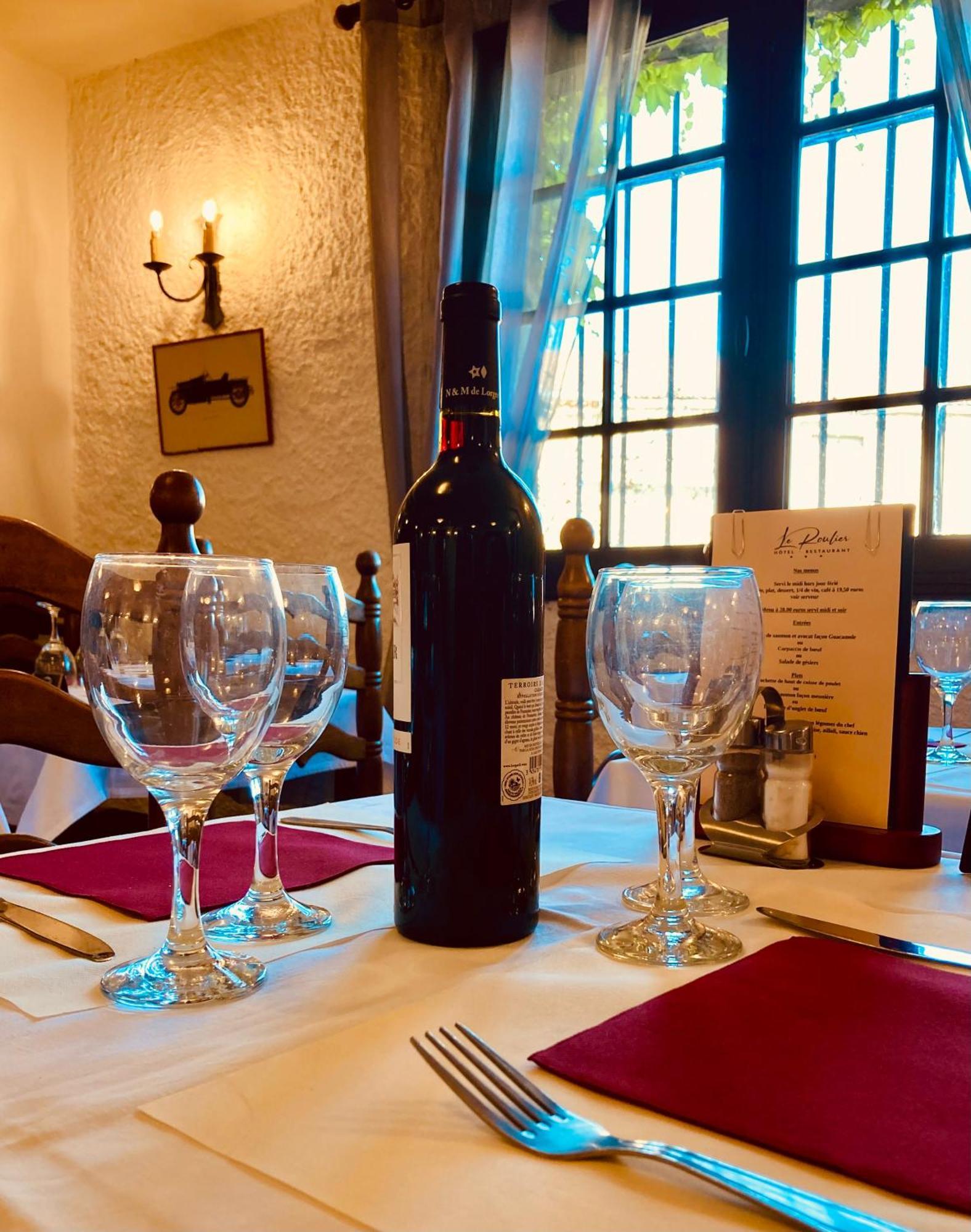 Logis Hotel Restaurant Le Top Du Roulier Capendu Eksteriør bilde