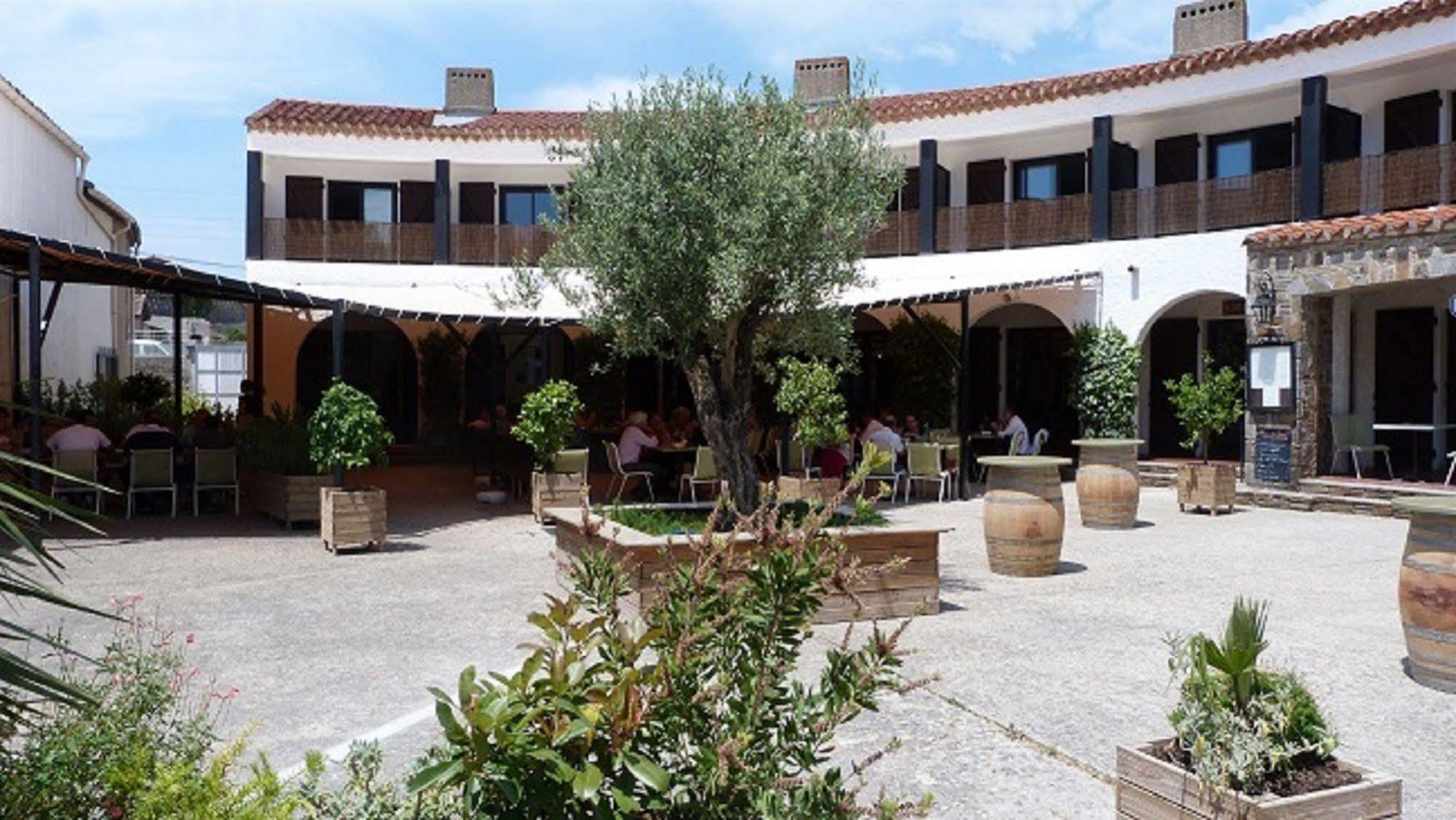 Logis Hotel Restaurant Le Top Du Roulier Capendu Eksteriør bilde